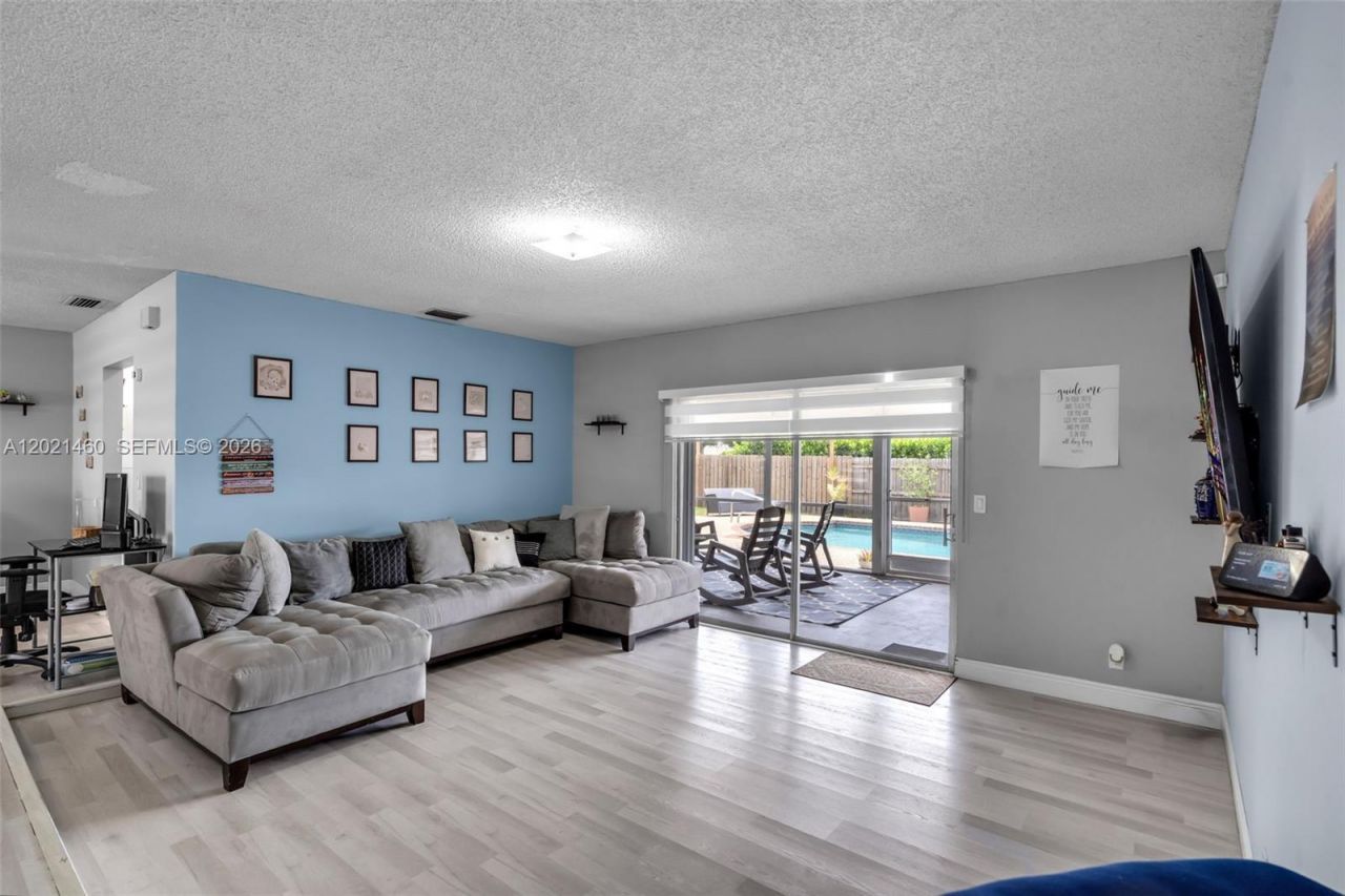 850 NW 79th Ave, Margate, FL 33063 Photo