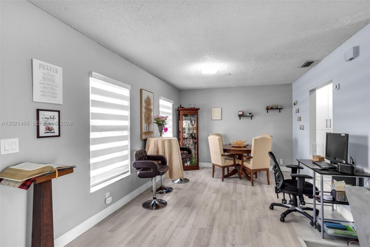 850 NW 79th Ave, Margate, FL 33063 Photo