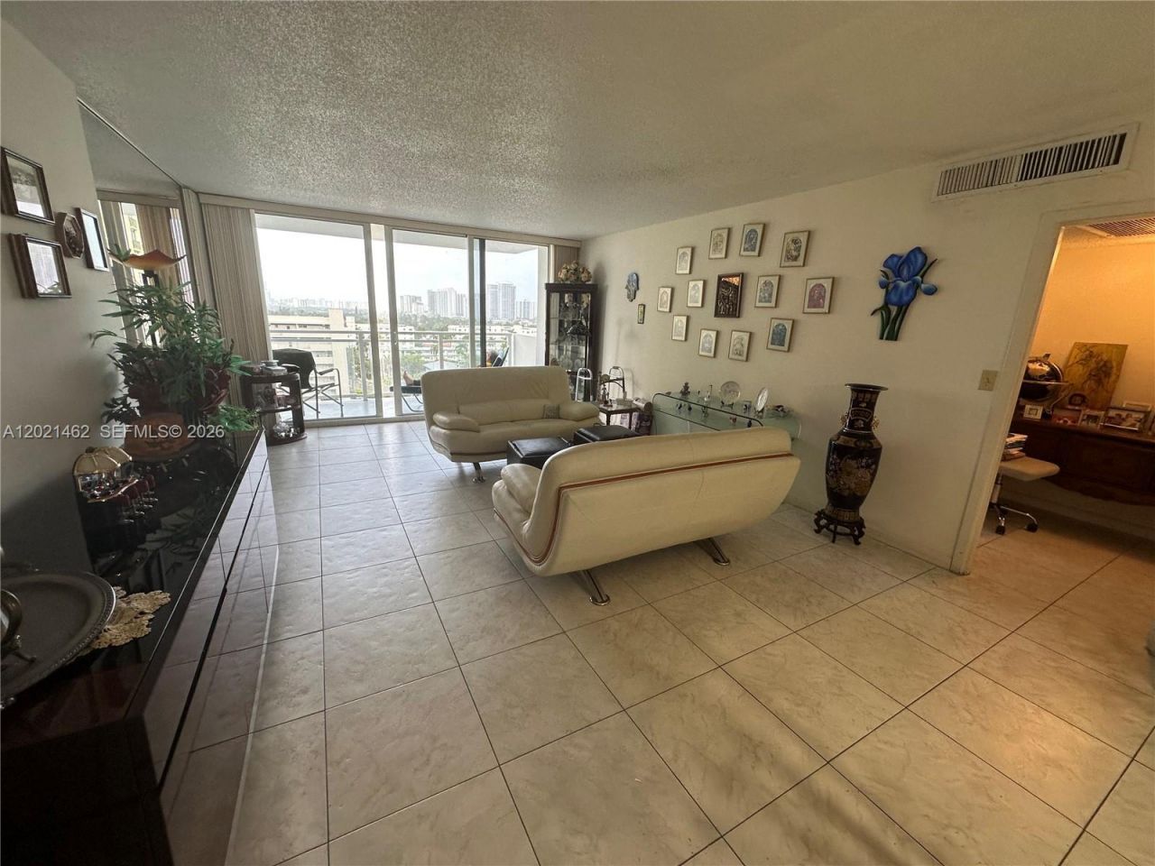 2030 S Ocean Dr, Unit 908, Hallandale Beach, FL 33009 Photo