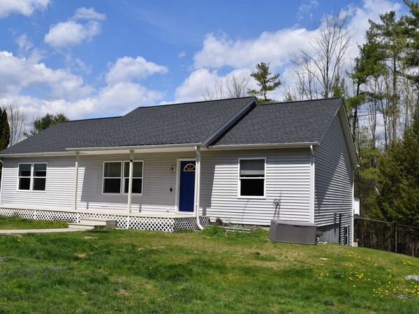 12 Vermont Drive, Hartford, VT 05001