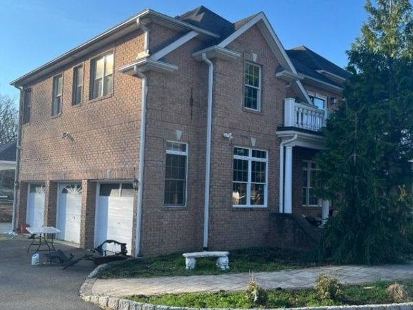 19 Violet Trl, Lafayette, NJ 07848