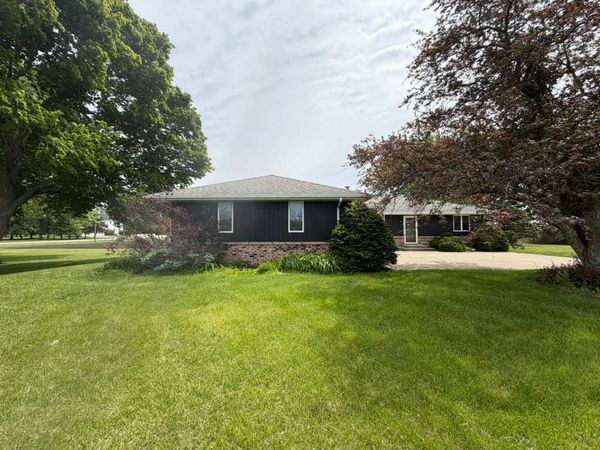 1698 E 950th Road , Tonica, IL 61370