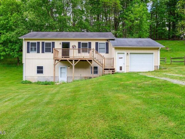 809 Ragan Road, Trade, TN 37691