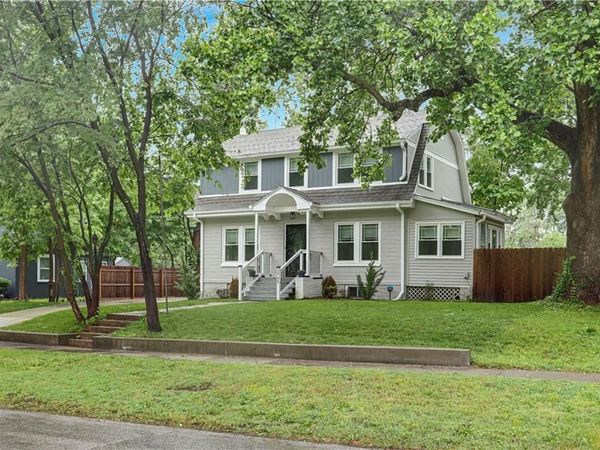 1705 SW Walnut Street, Blue Springs, MO 64015