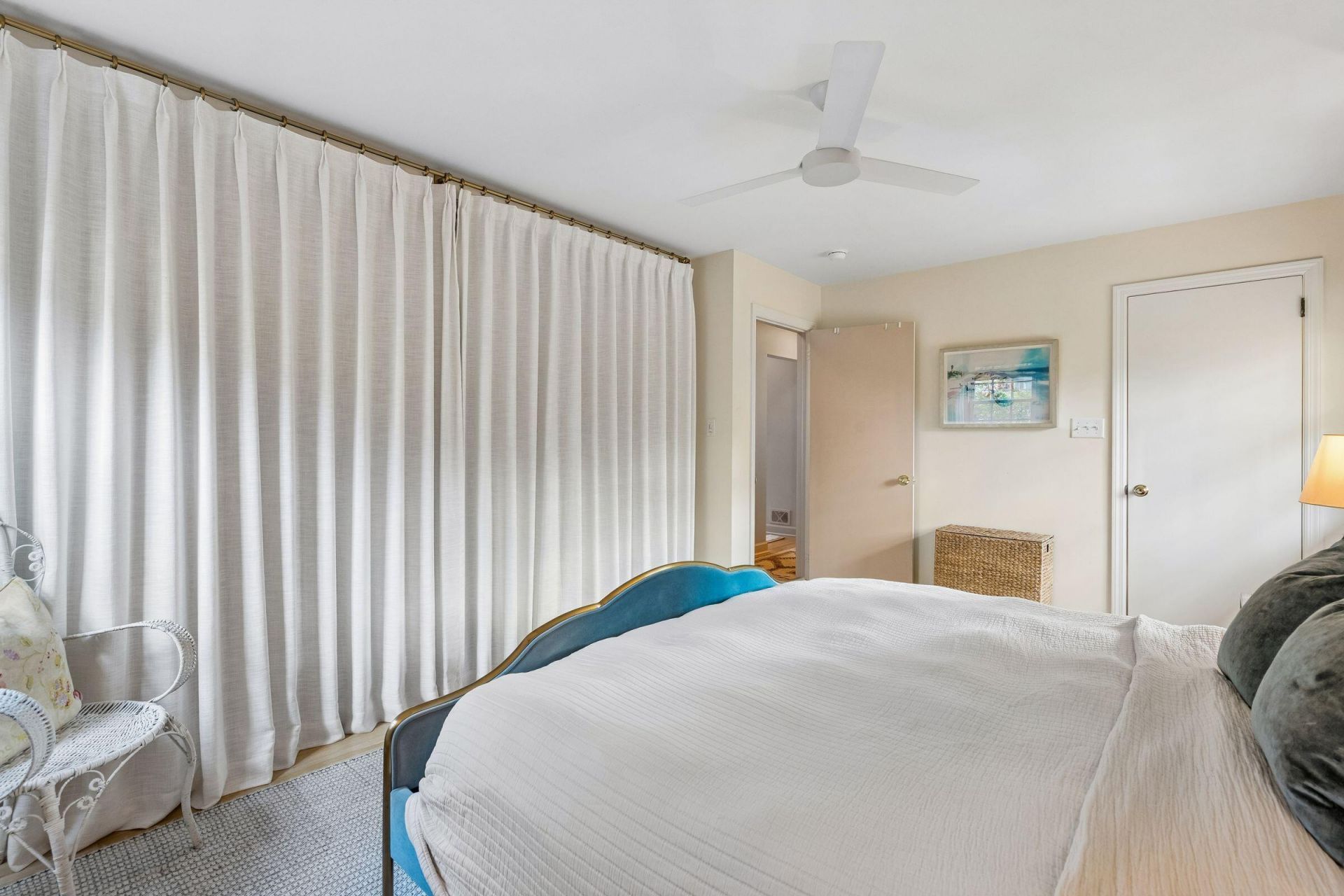 1209 Kensington Drive Photo 16