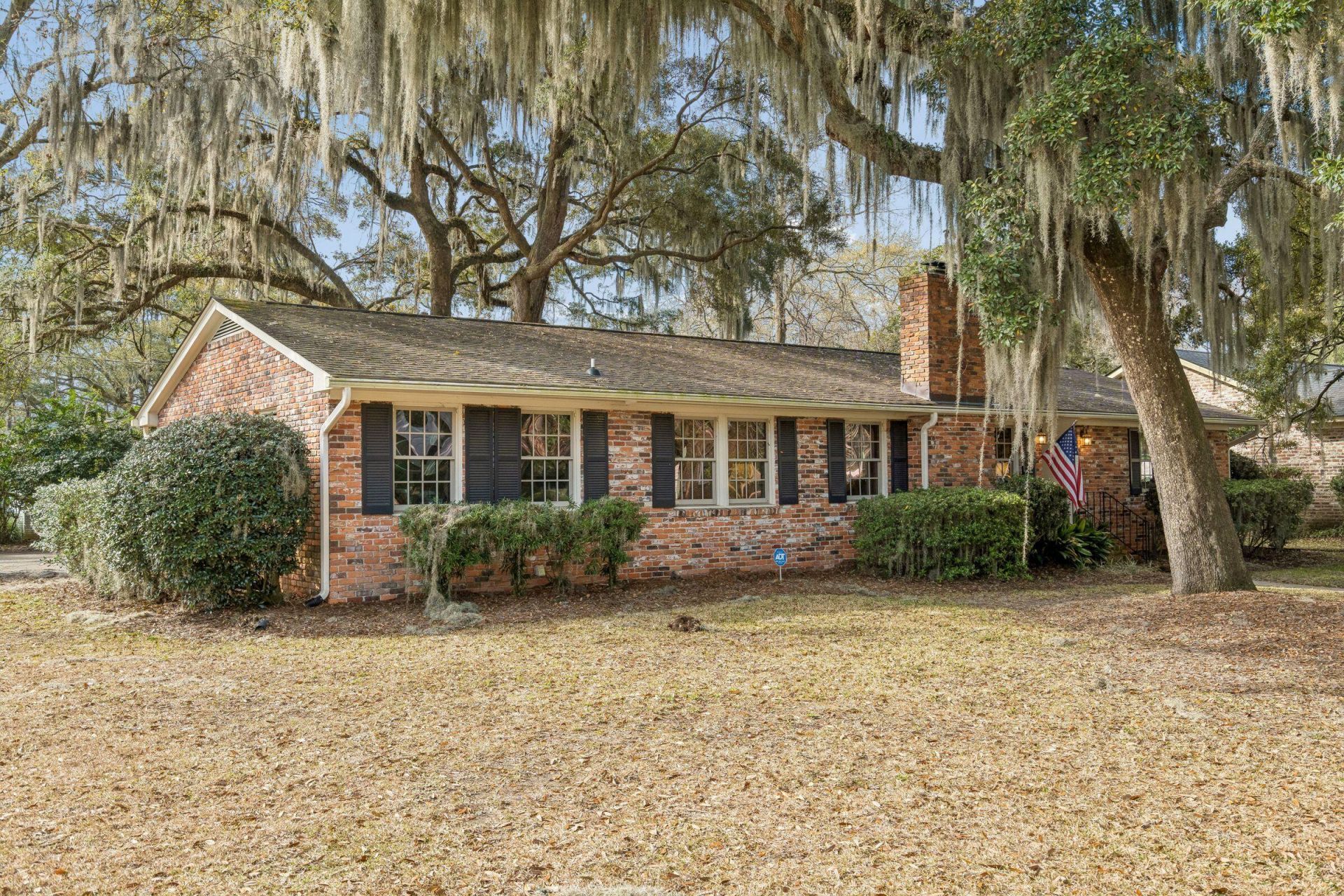 1209 Kensington Drive Photo 25