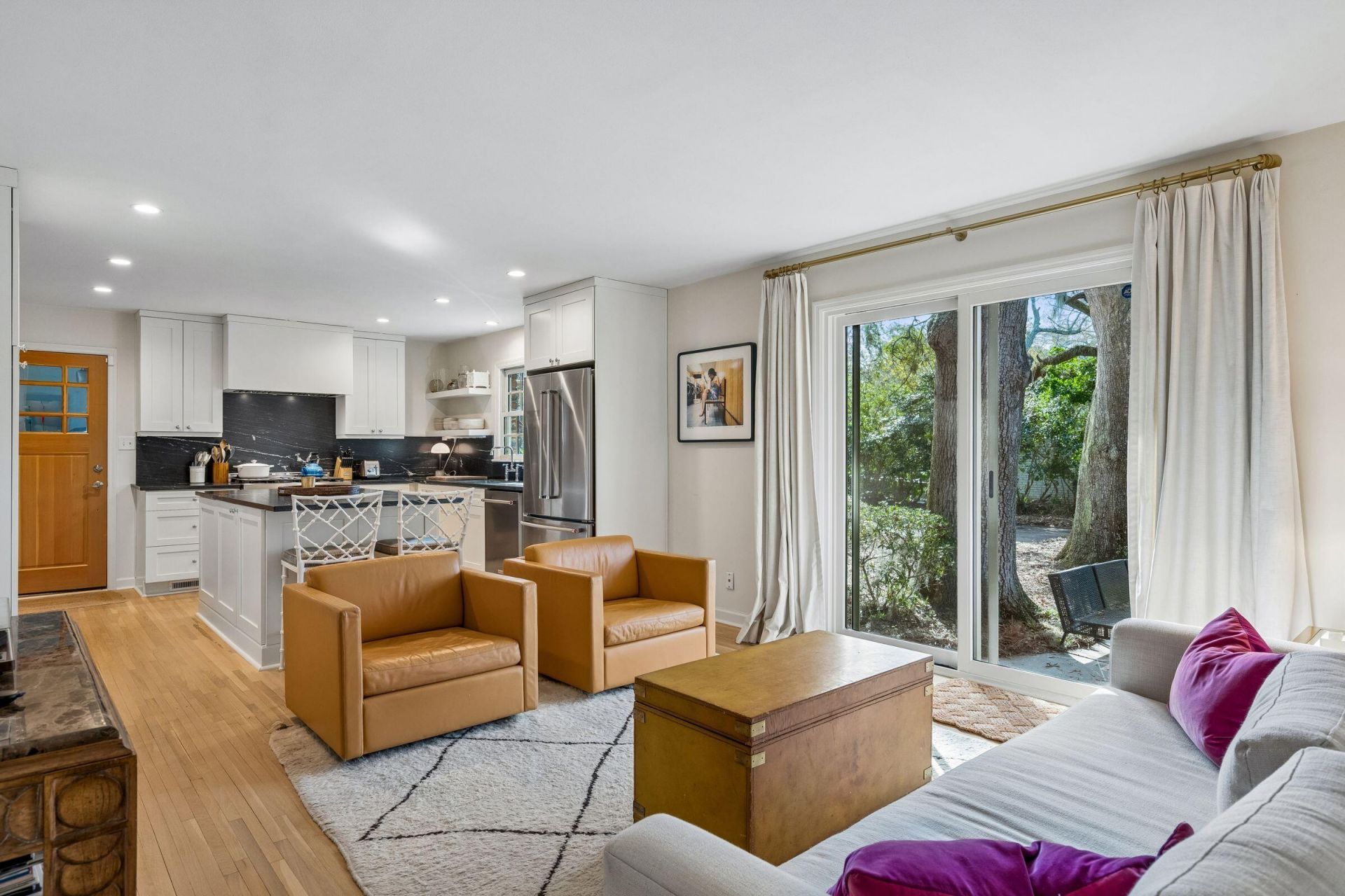 1209 Kensington Drive Photo 9