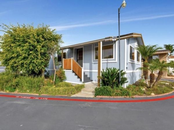 400 N MELROSE DR, Unit 22, Vista, CA 92083