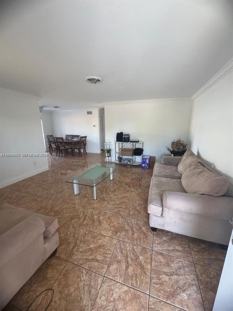 2801 NW 183rd St , Miami Gardens, FL 33056 Photo