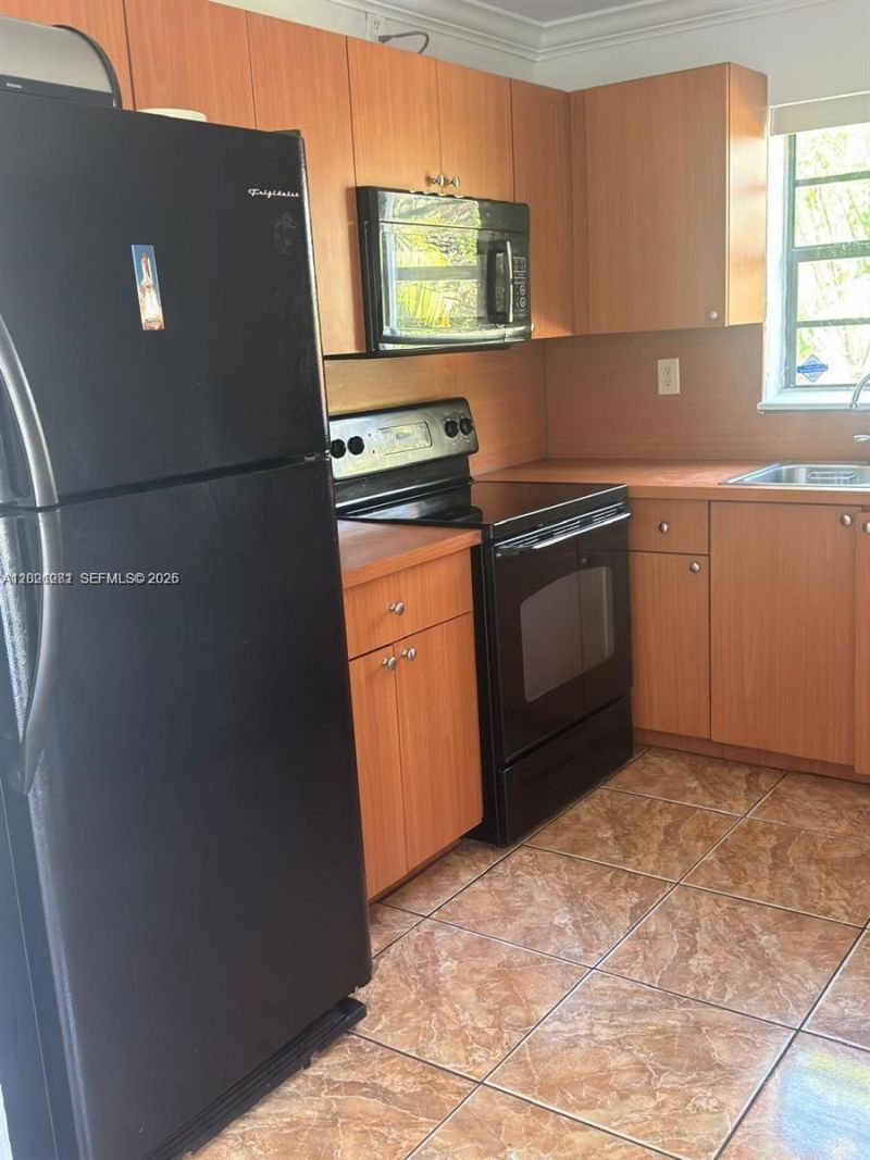 2801 NW 183rd St , Miami Gardens, FL 33056 Photo