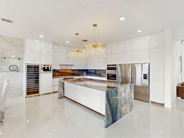 8350 Royal County Down Rd , Boca Raton, FL 33434