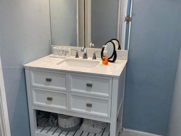 1351 NE Miami Gardens Dr, Unit 402E, Miami, FL 33179