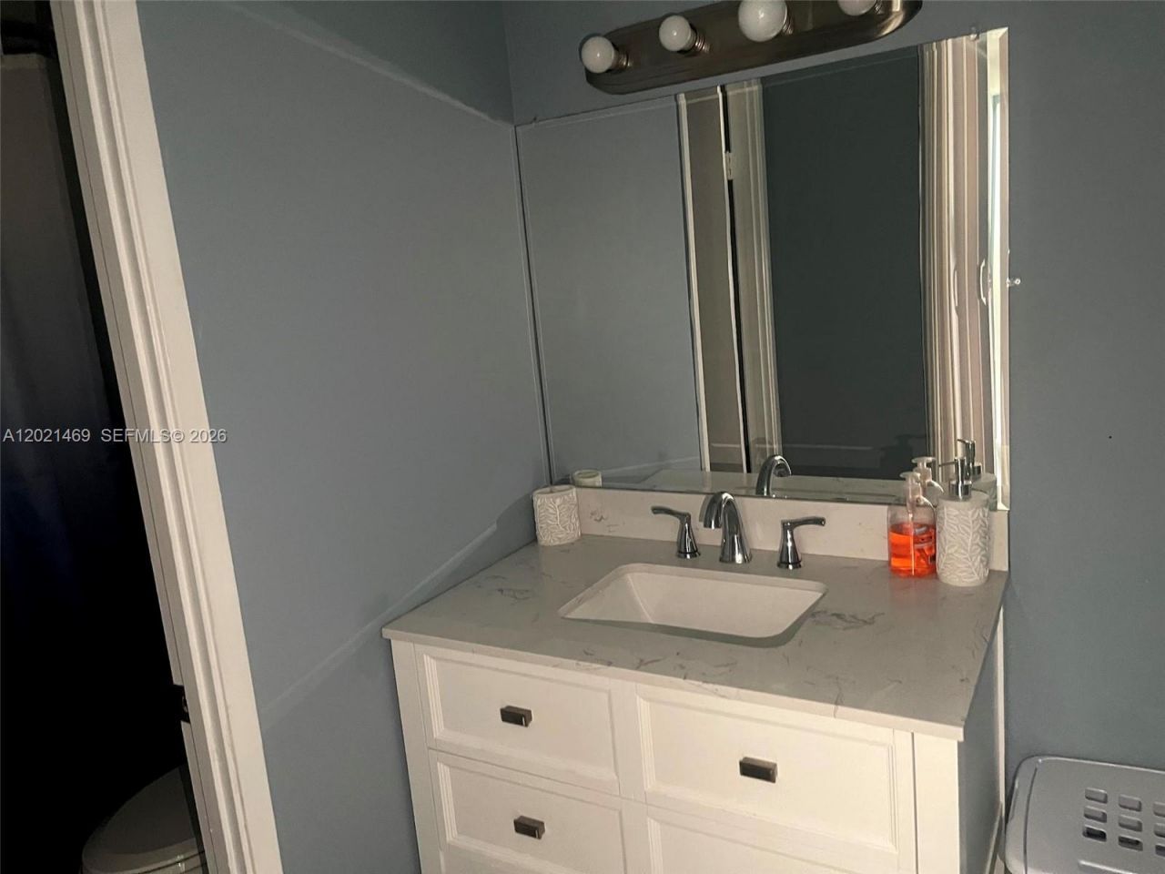 1351 NE Miami Gardens Dr, Unit 402E, Miami, FL 33179 Photo
