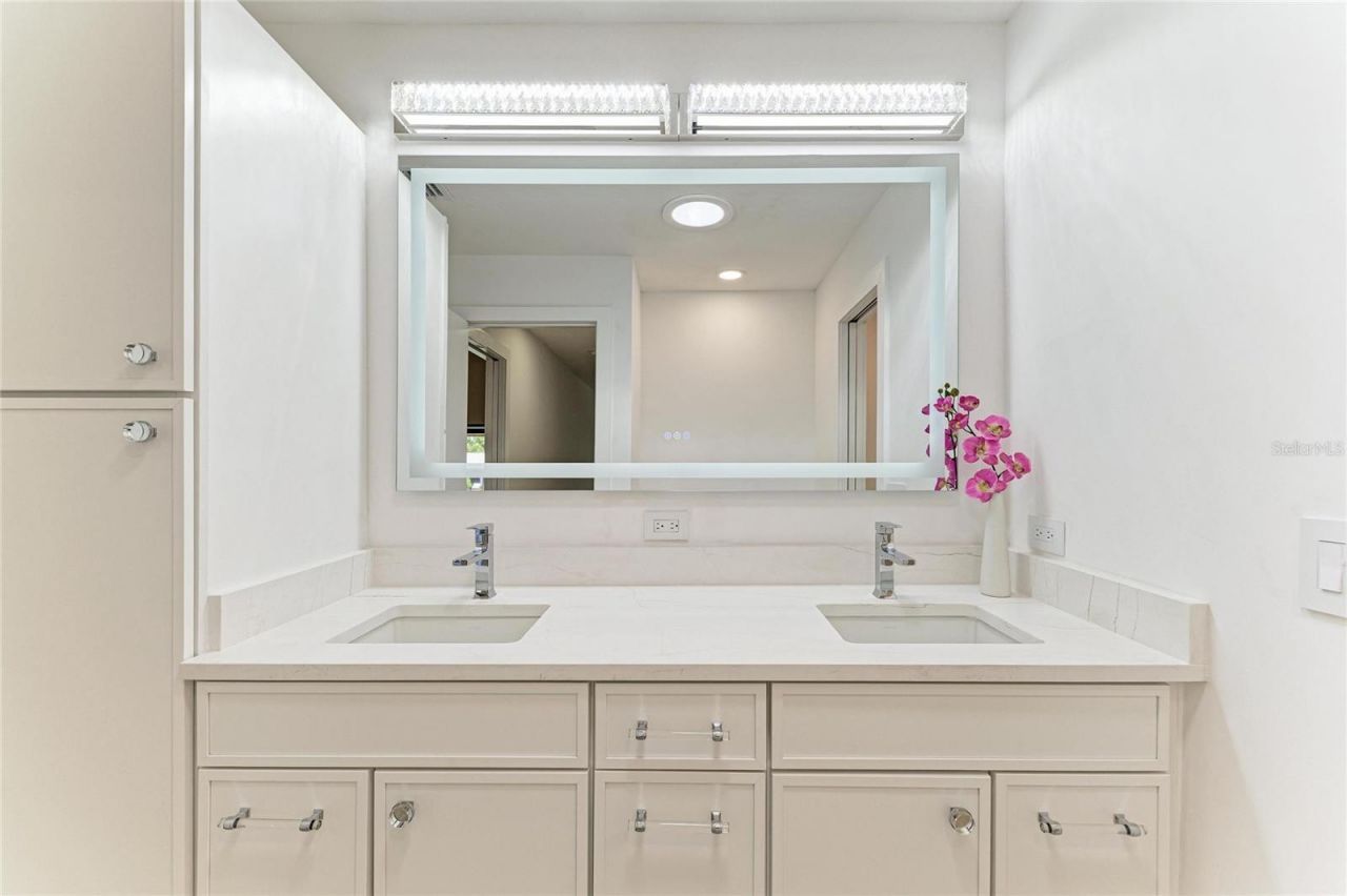 6688 Schooner Bay Circle, Unit 6688, Sarasota, FL 34231 Photo