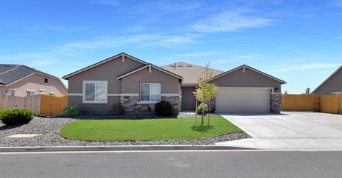 734 Hallow Pointe Drive, Sparks, NV 89441 Photo