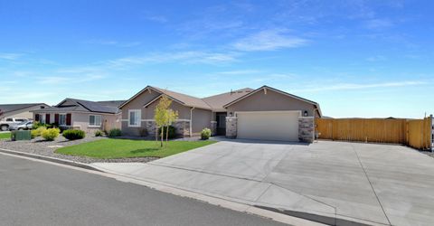 734 Hallow Pointe Drive, Sparks, NV 89441 Photo