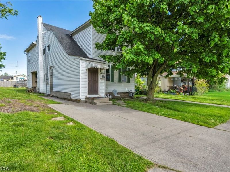 1813 Lexington Avenue, Lorain, OH 44052 Photo 2