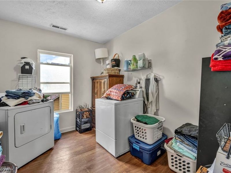 1813 Lexington Avenue, Lorain, OH 44052 Photo 20