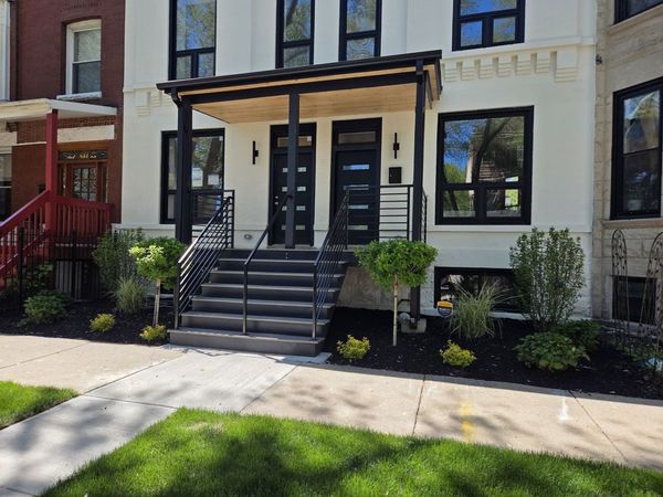 433 E 46th Place , Chicago, IL 60653