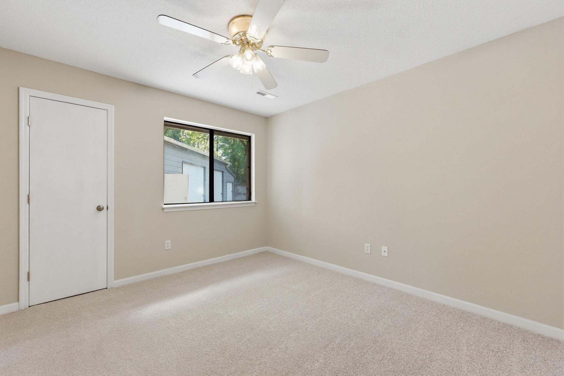 307 Canaberry Circle Photo 14