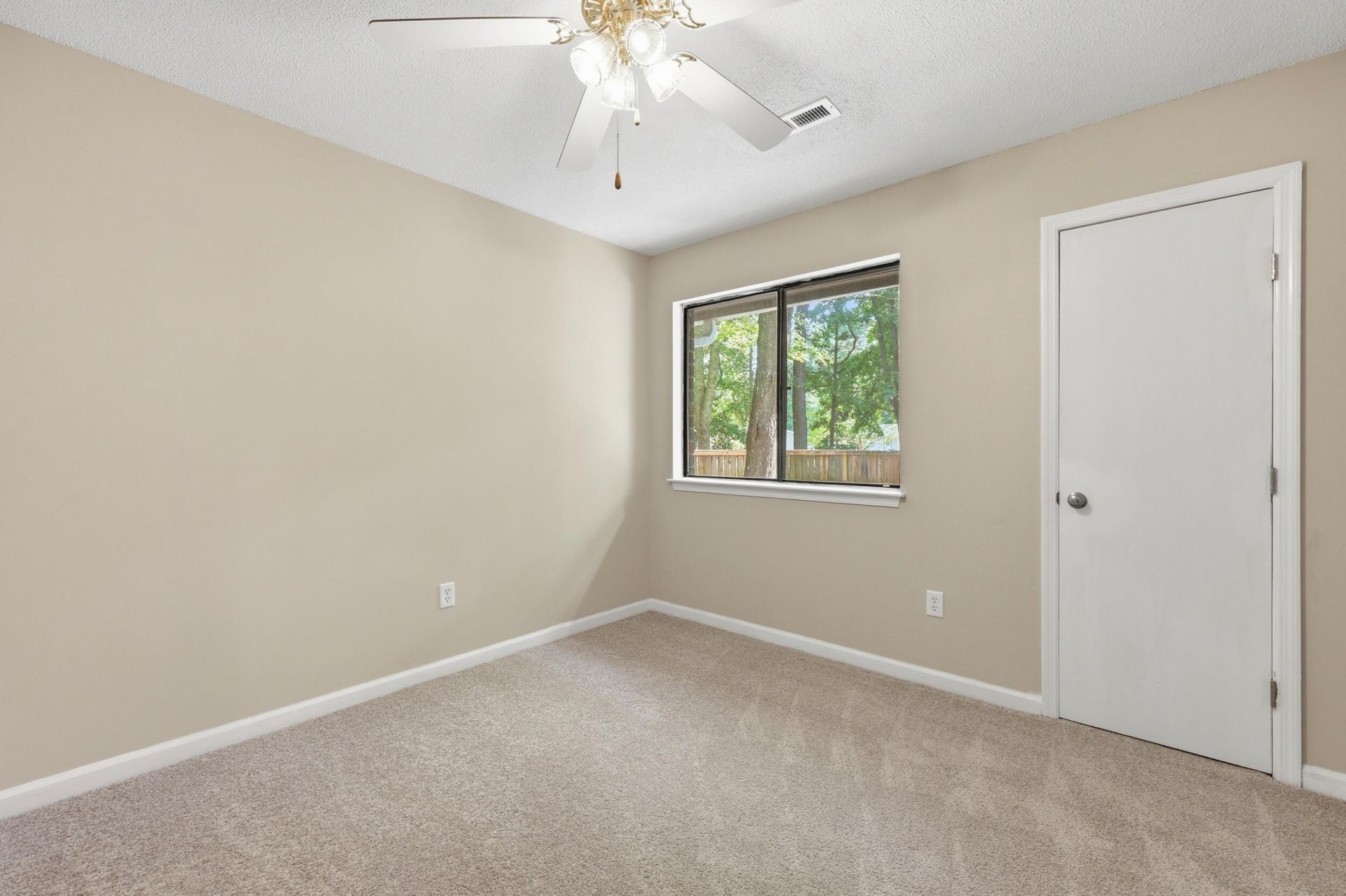 307 Canaberry Circle Photo 16
