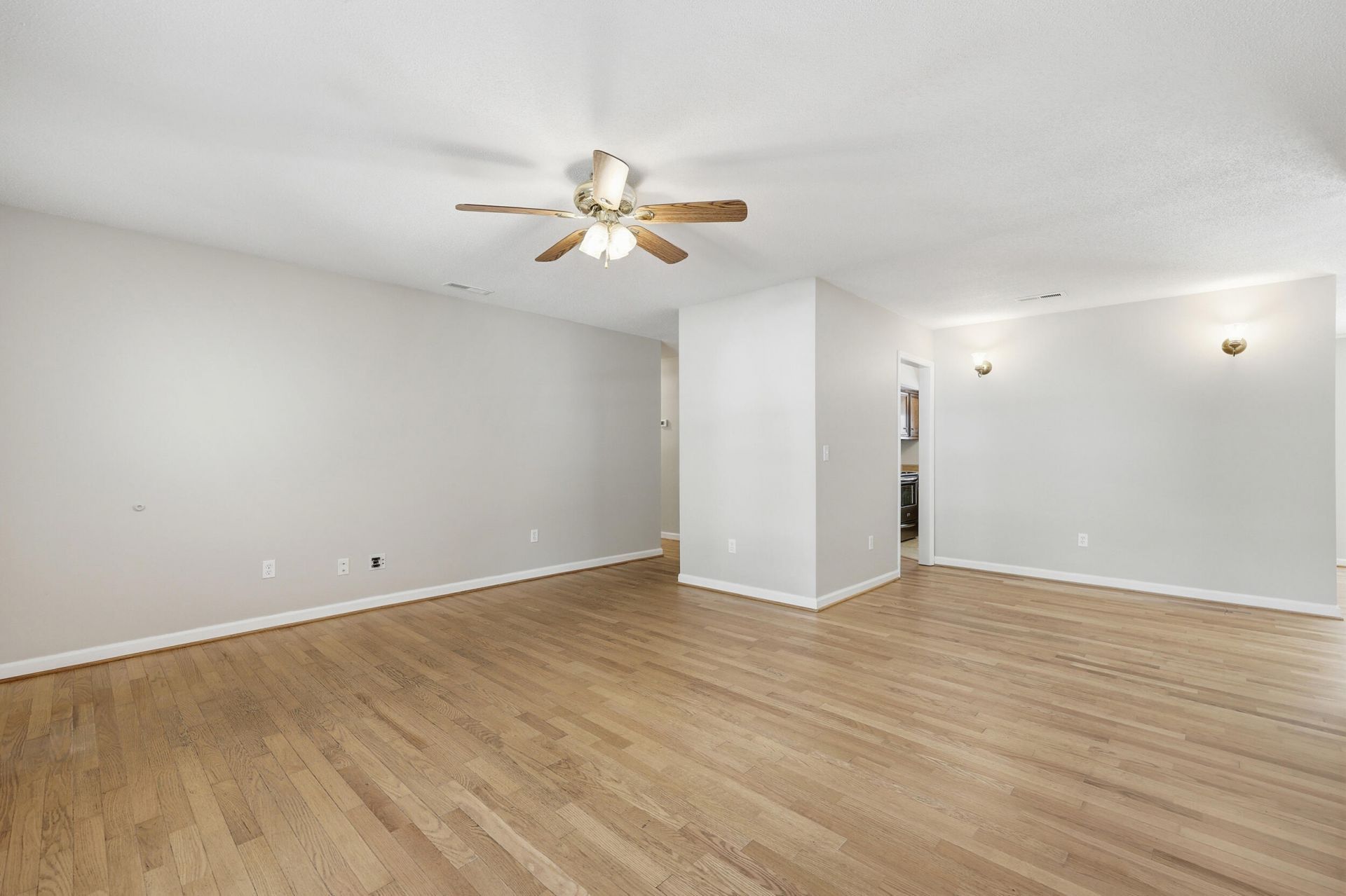 307 Canaberry Circle Photo 5