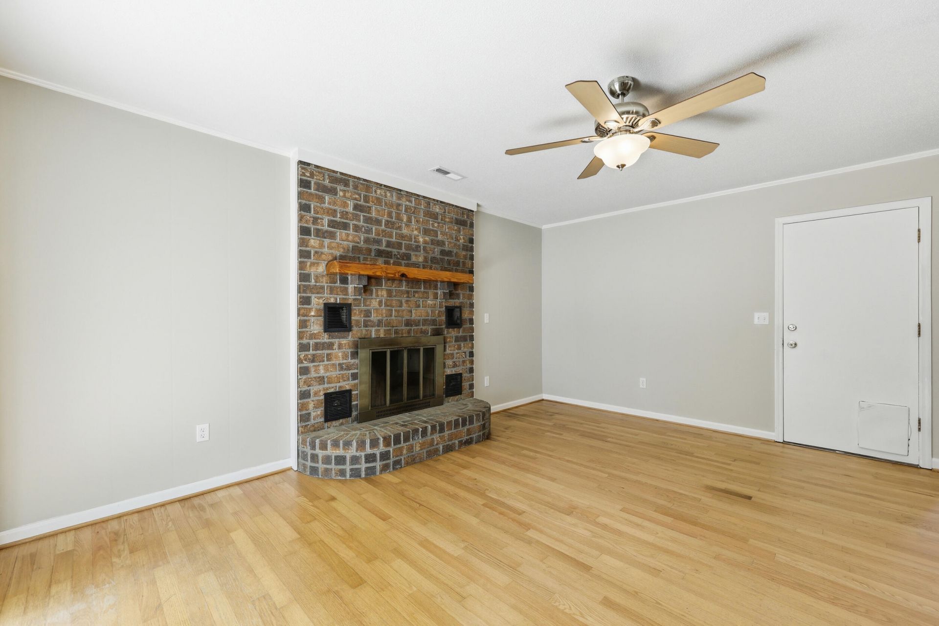307 Canaberry Circle Photo 8