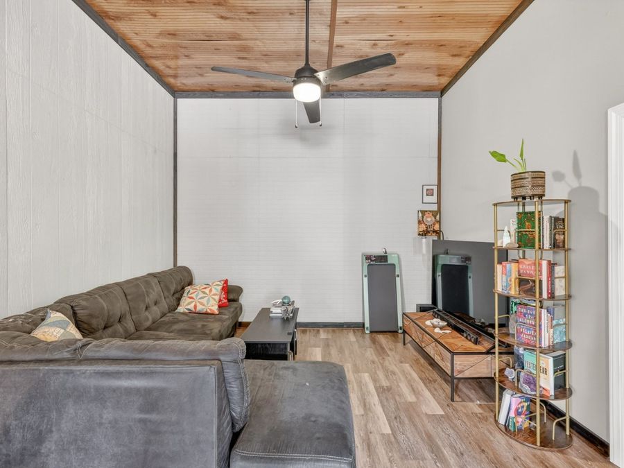 Property Image 61