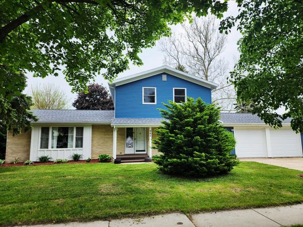 942 Mulberry St, Lake Mills, WI 53551