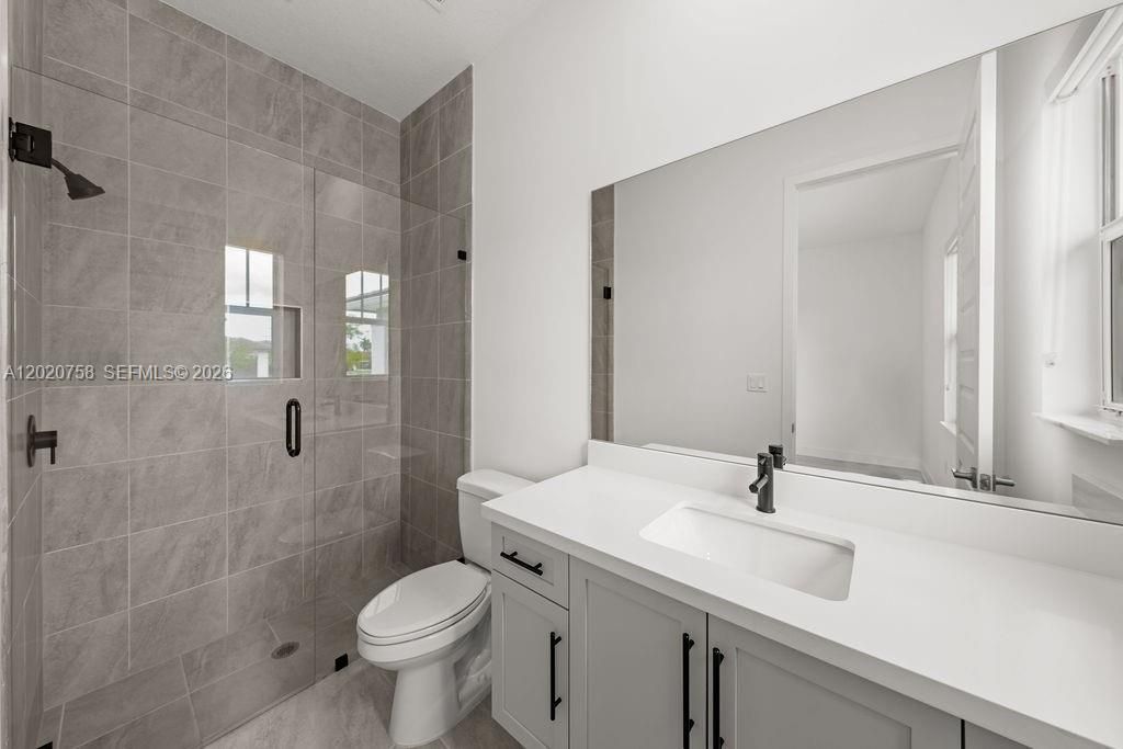 2031 Meadows Dr, Davie, FL 33324 Photo