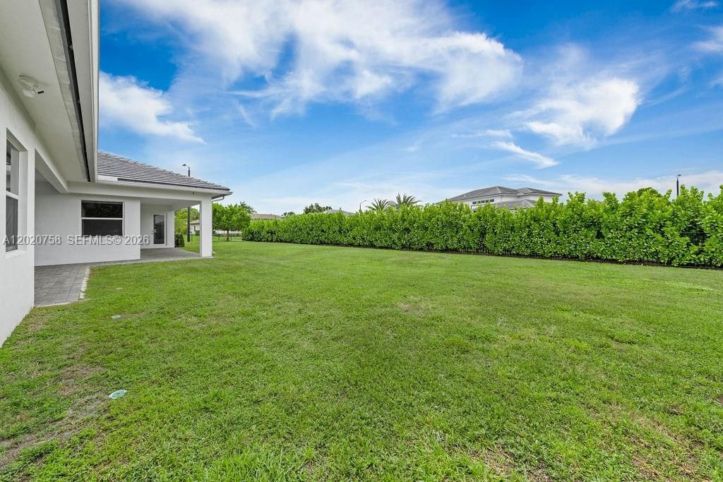 2031 Meadows Dr, Davie, FL 33324 Photo