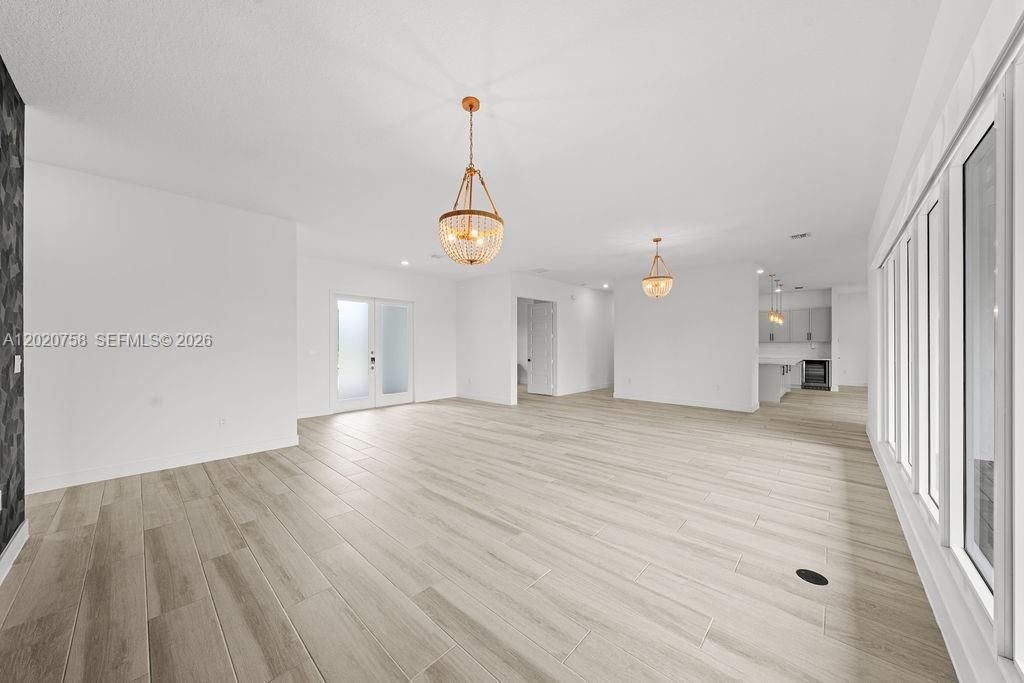 2031 Meadows Dr, Davie, FL 33324 Photo