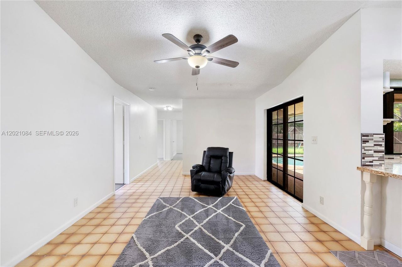 11111 NW 7th St , Coral Springs, FL 33071 Photo