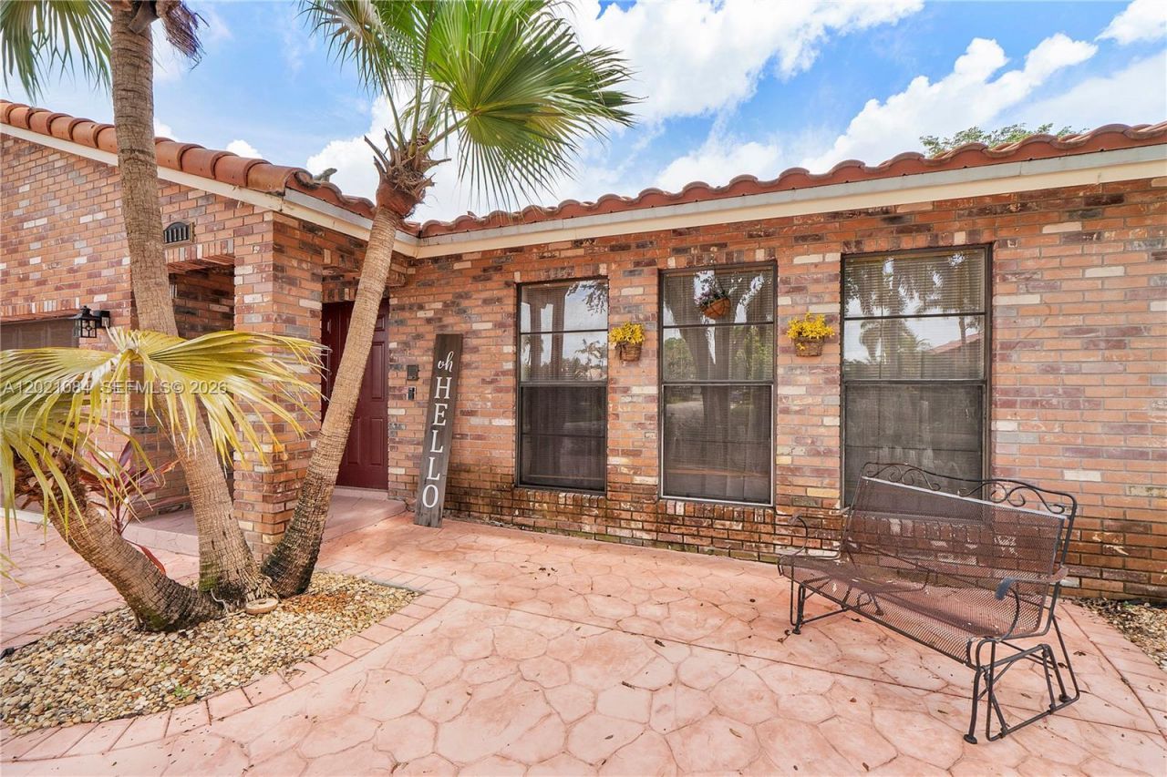 11111 NW 7th St , Coral Springs, FL 33071 Photo
