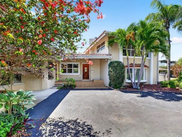 2433 Middle River Dr, Fort Lauderdale, FL 33305