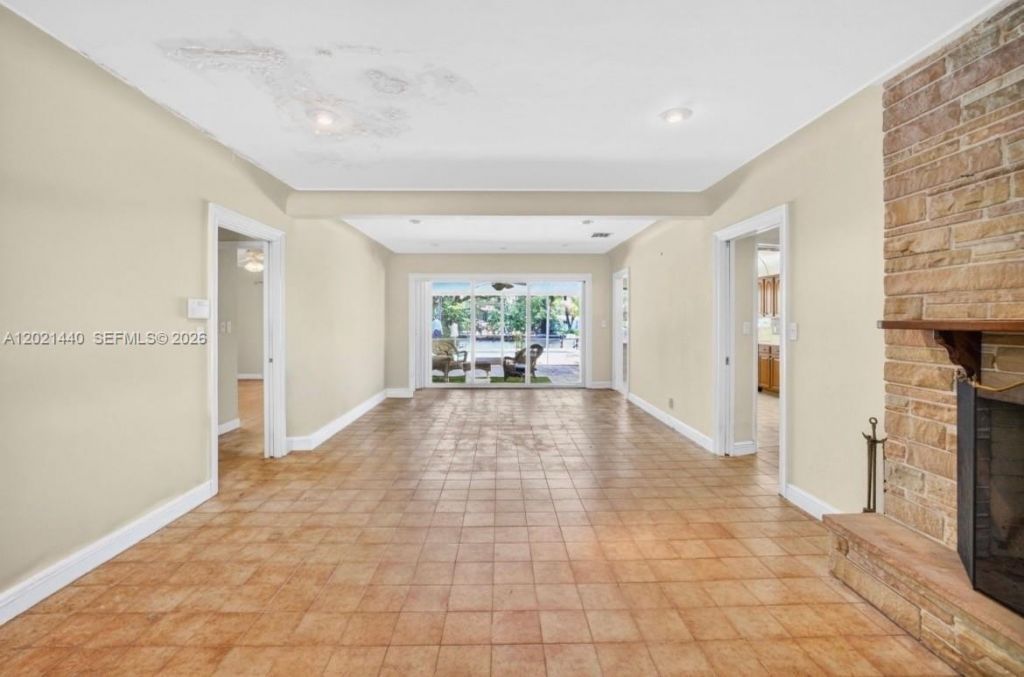 2433 Middle River Dr, Fort Lauderdale, FL 33305 Photo