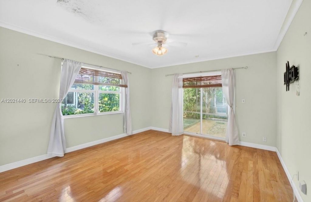 2433 Middle River Dr, Fort Lauderdale, FL 33305 Photo