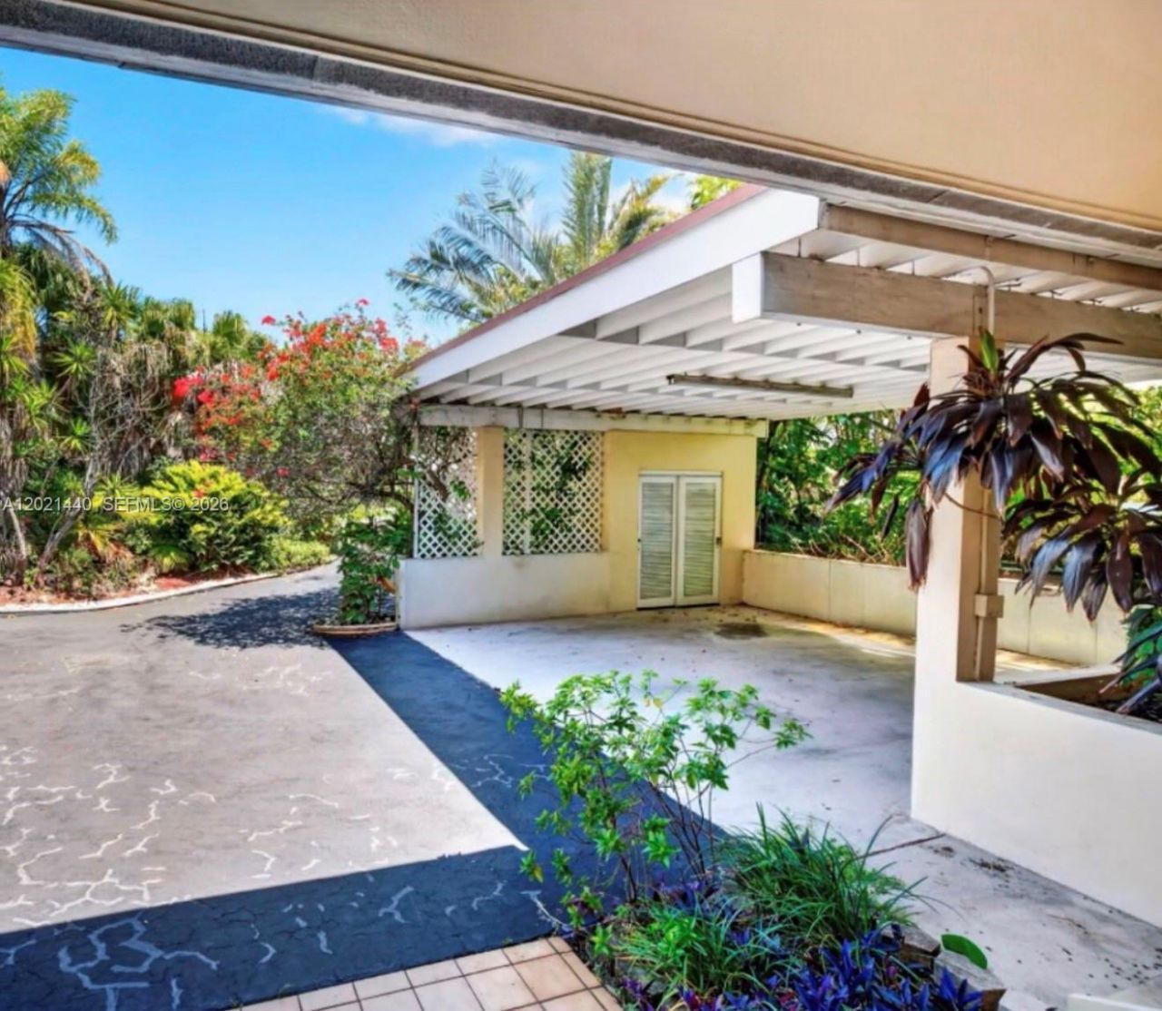 2433 Middle River Dr, Fort Lauderdale, FL 33305 Photo