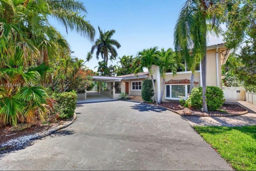 2433 Middle River Dr, Fort Lauderdale, FL 33305 Photo
