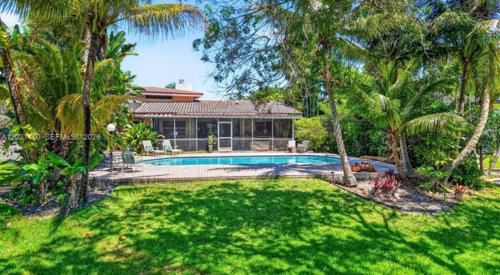 2433 Middle River Dr, Fort Lauderdale, FL 33305 Photo