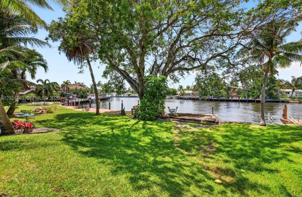 2433 Middle River Dr, Fort Lauderdale, FL 33305 Photo