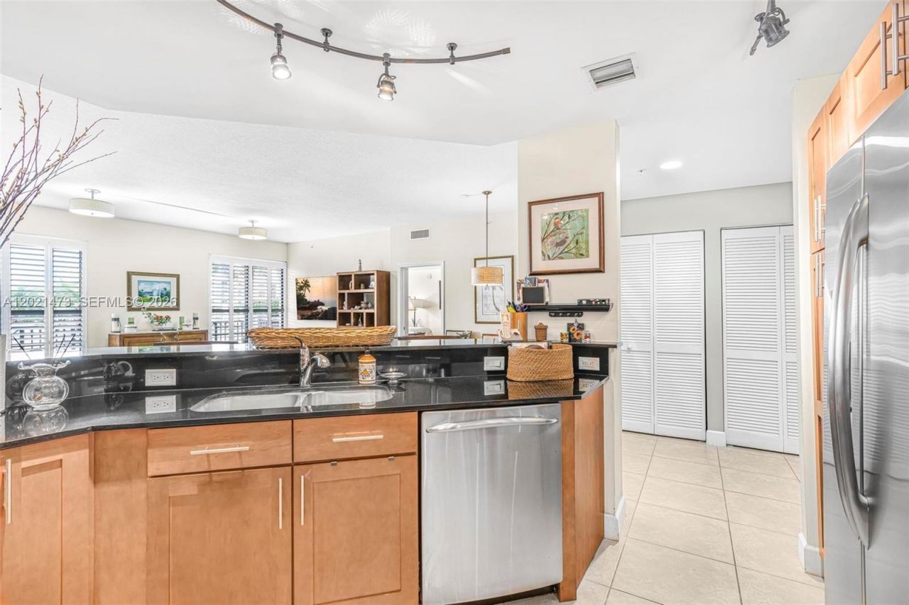 8395 SW 73rd Ave , Unit 710, Miami, FL 33143 Photo
