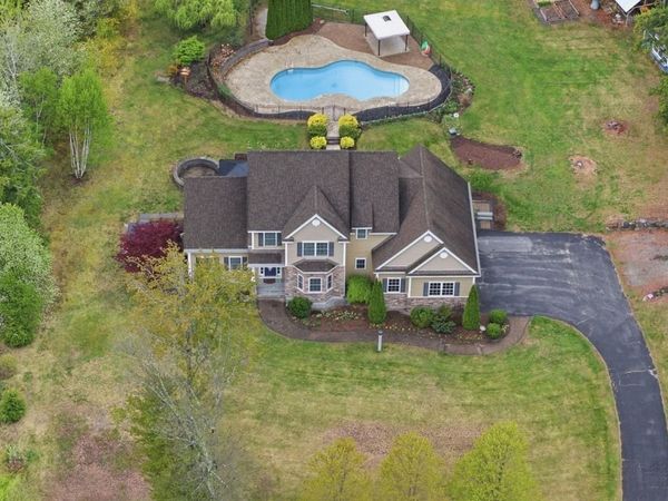 76 Christian Farm Drive, New Boston, NH 03070