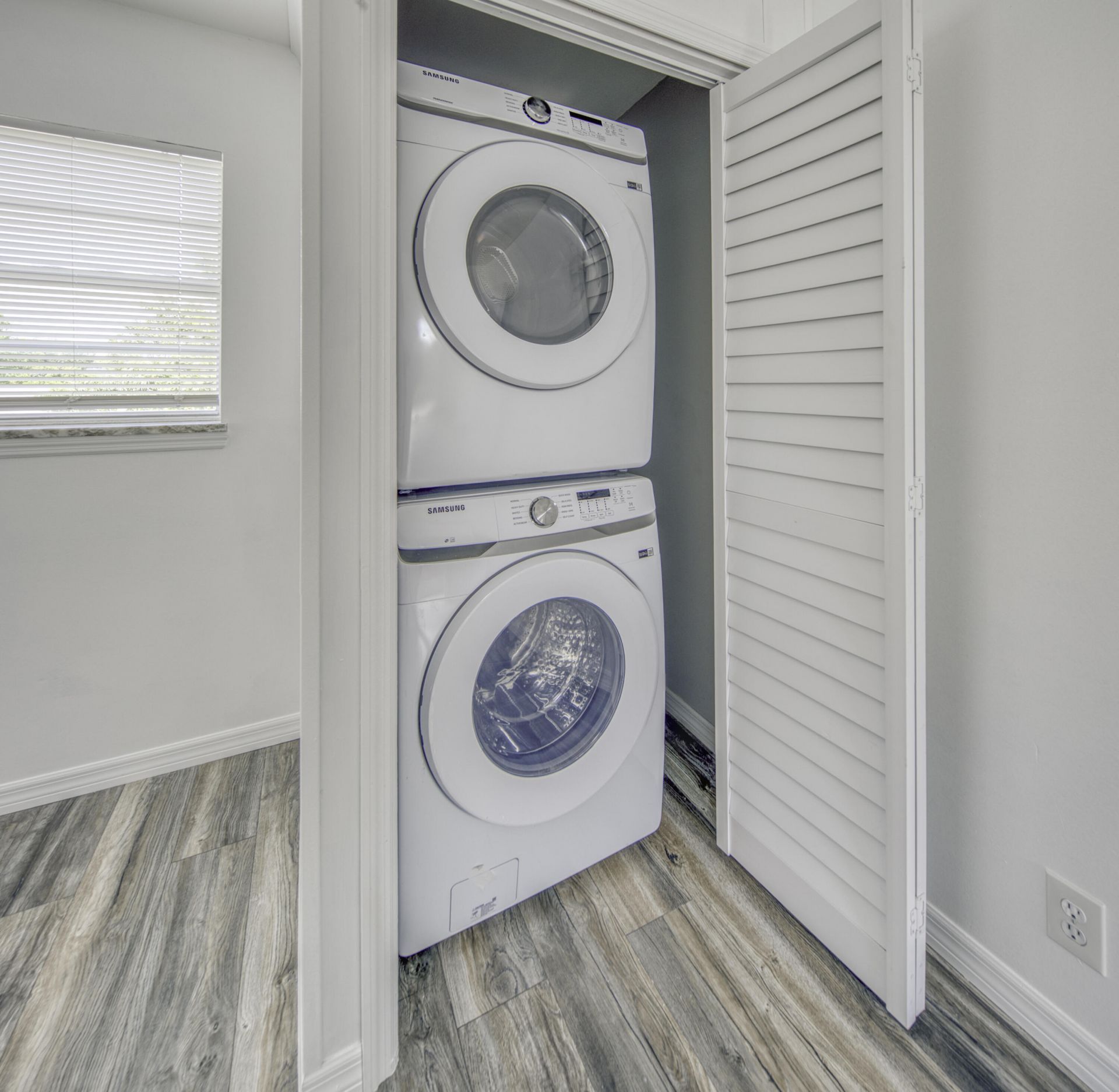 216 S Ocean Breeze, Unit Upstairs, Lake Worth Beach, FL 33460 Photo