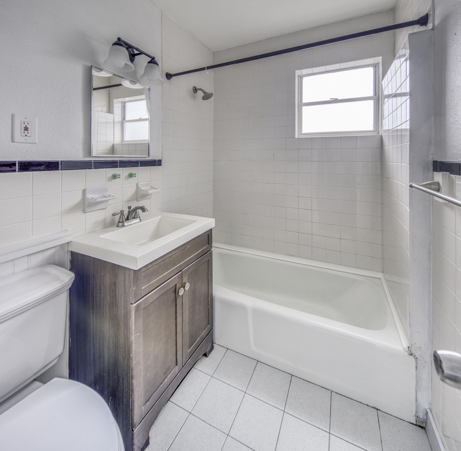 216 S Ocean Breeze, Unit Upstairs, Lake Worth Beach, FL 33460 Photo