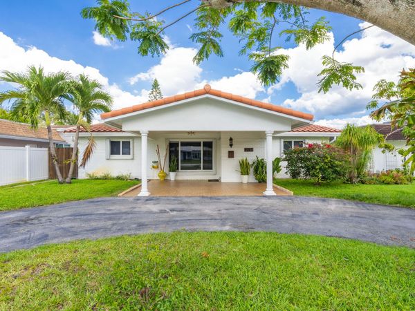 2141 N 56th Avenue, Hollywood, FL 33021