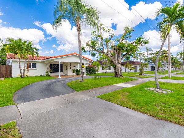 2141 N 56th Avenue, Hollywood, FL 33021
