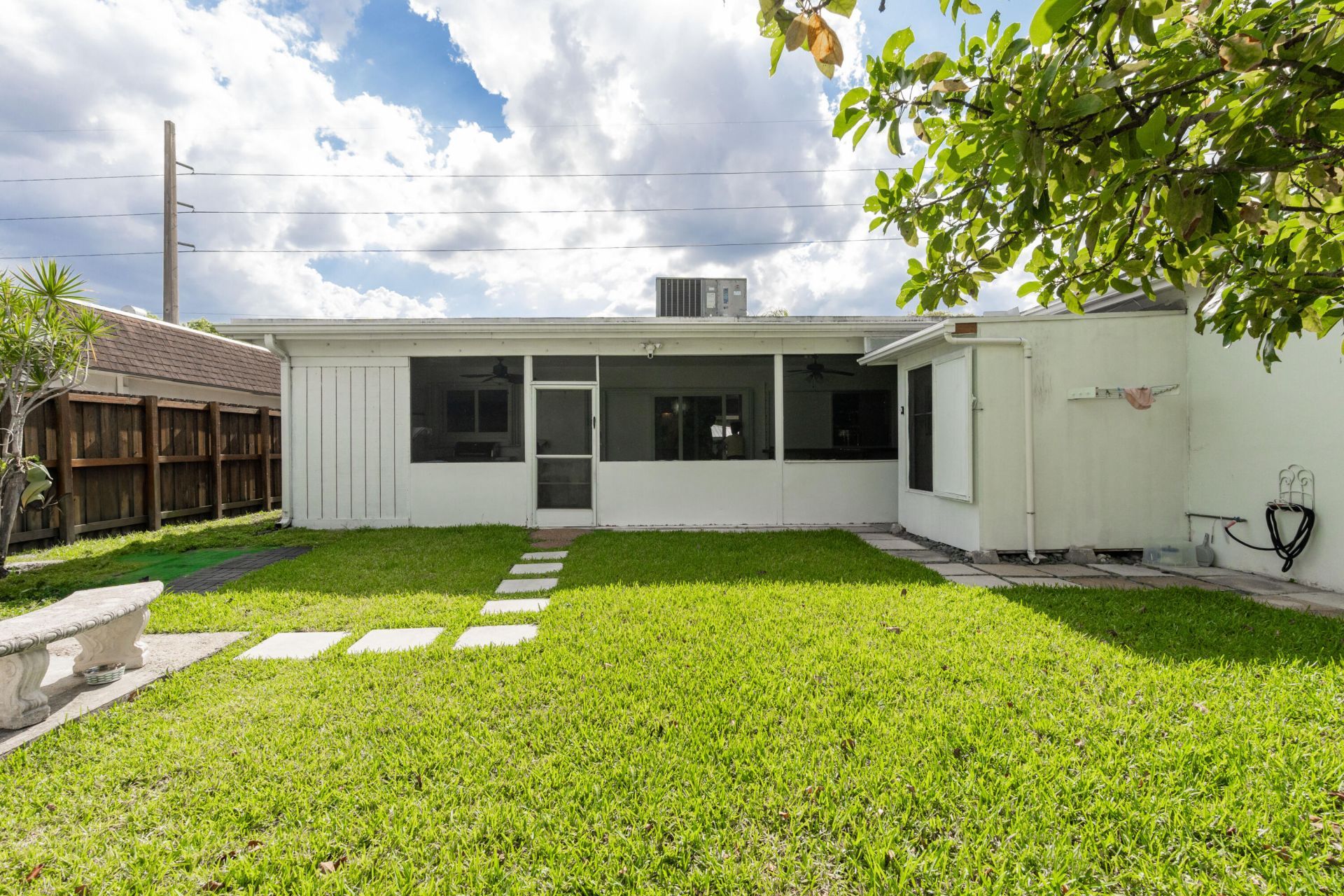 2141 N 56th Avenue, Hollywood, FL 33021 Photo