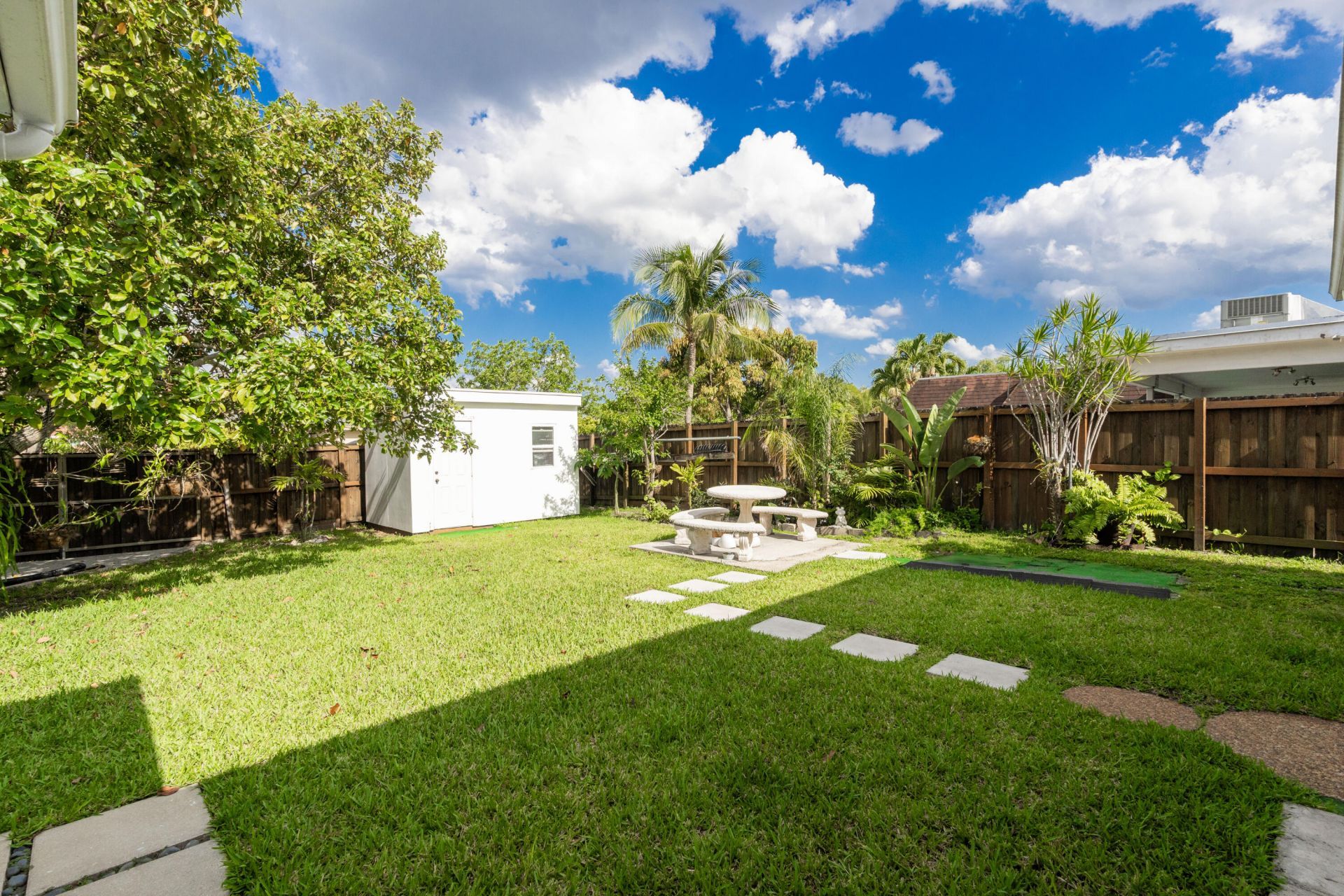2141 N 56th Avenue, Hollywood, FL 33021 Photo