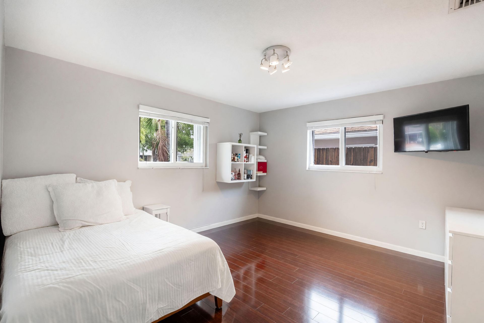 2141 N 56th Avenue, Hollywood, FL 33021 Photo